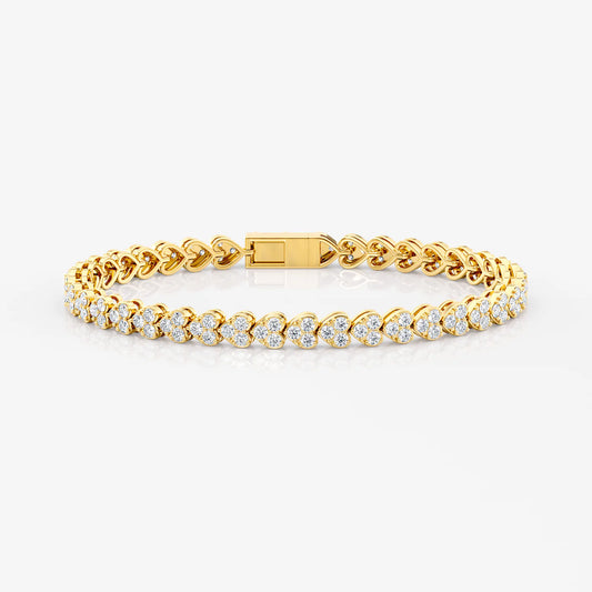 Diamond Cluster Heart Bracelet in 18K Gold