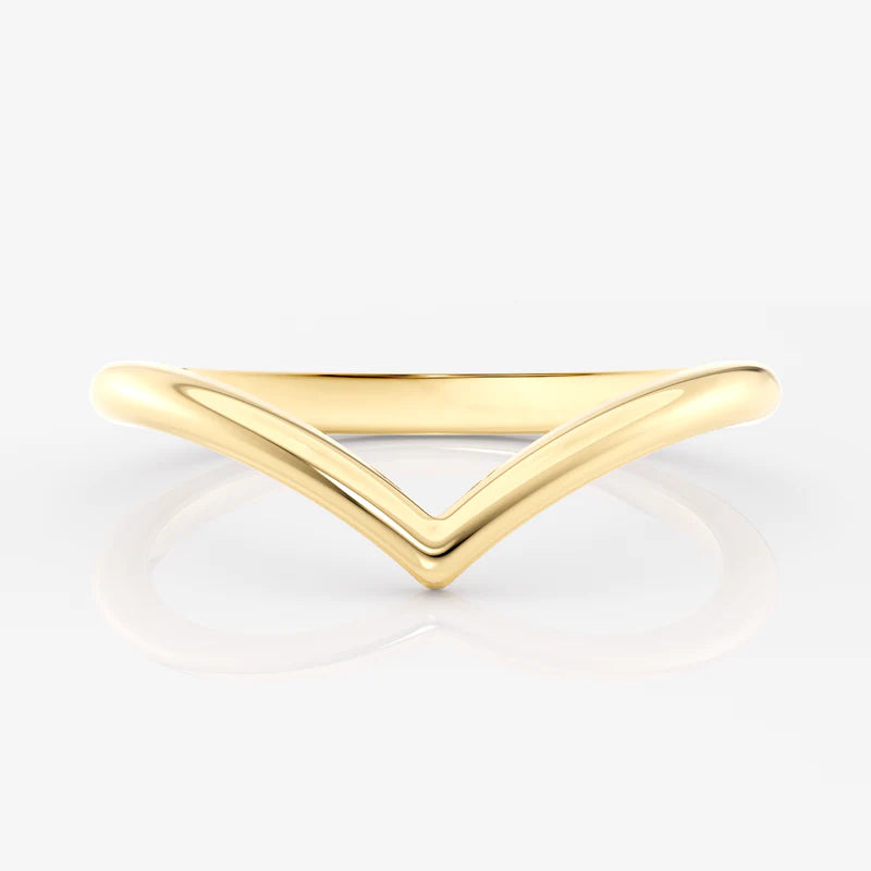 Pointed Ring in 18K Gold