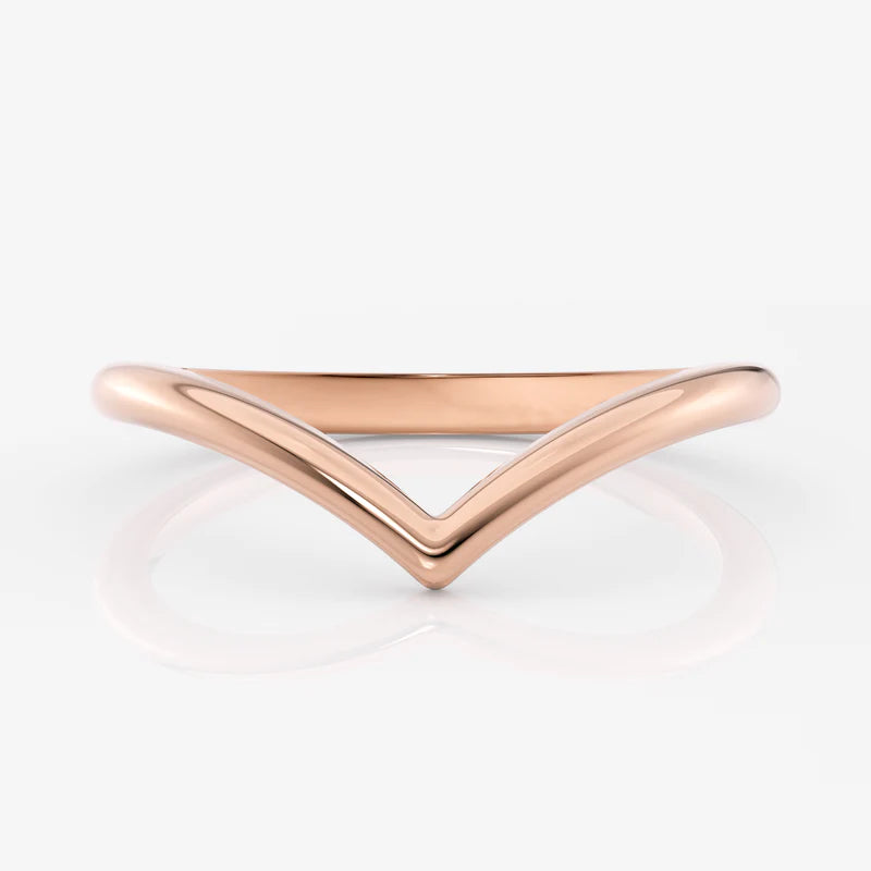 Pointed Ring in 18K Gold